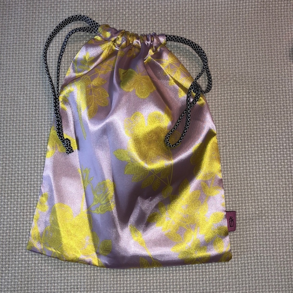 Ipsy Refreshment Bag‎